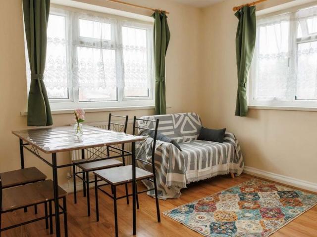 Apartment for rent in Chipping Hill, Essex