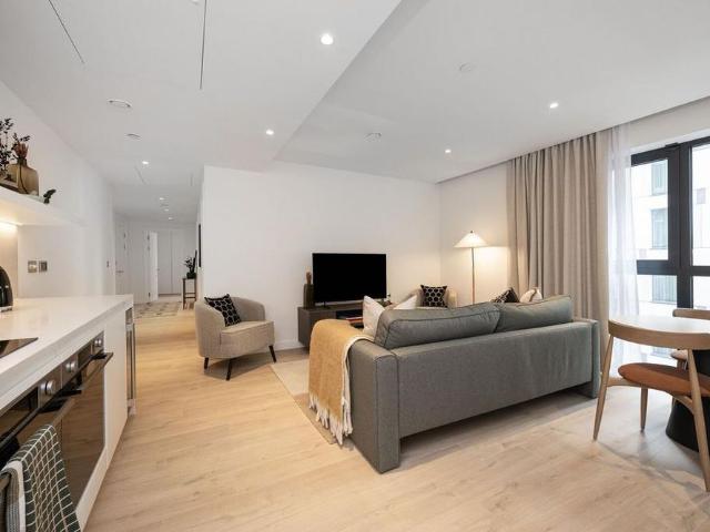 Apartment for rent in Cat Hill, England
