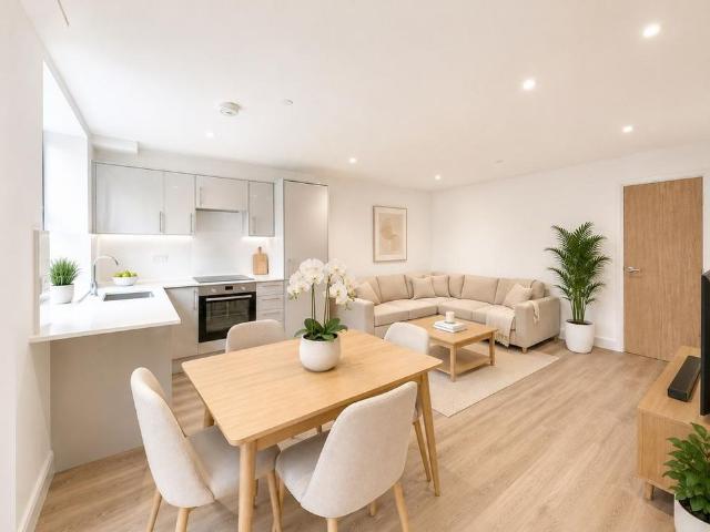Apartment for rent in Connaught Park, Bushey