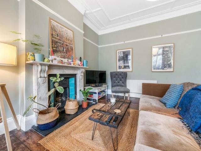 Apartment for rent in Dulwich Village, Greater London