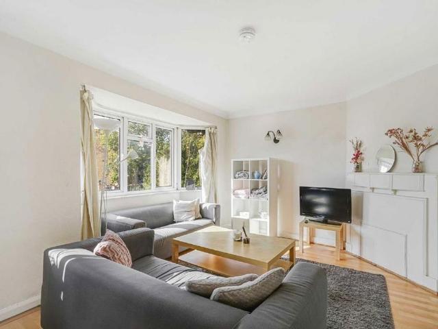 Apartment for rent in Clapham, Greater London