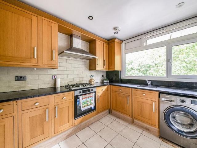 Apartment for rent in Camberwell, Greater London
