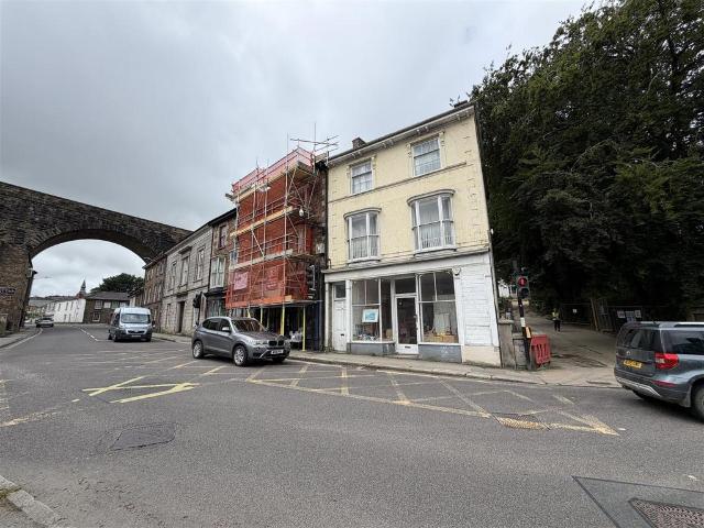 Flat for rent in Mount Ambrose, Cornwall