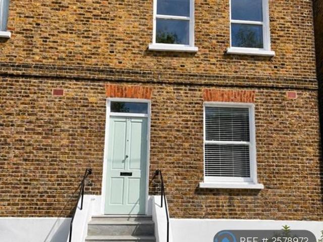 Flat for rent in Shepherd's Bush, Greater London