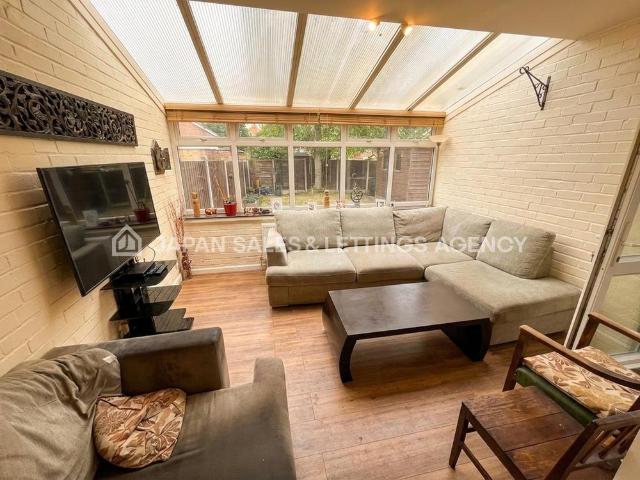 Apartment for rent in Temple Mills, Greater London