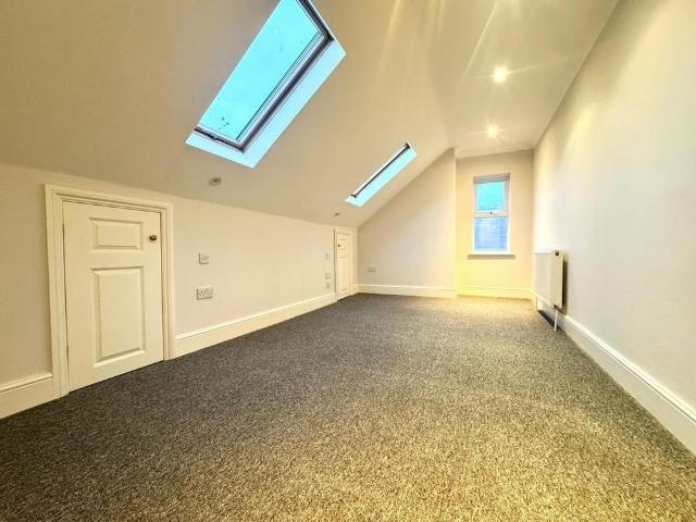 Apartment for rent in Cliftonville West, Acol