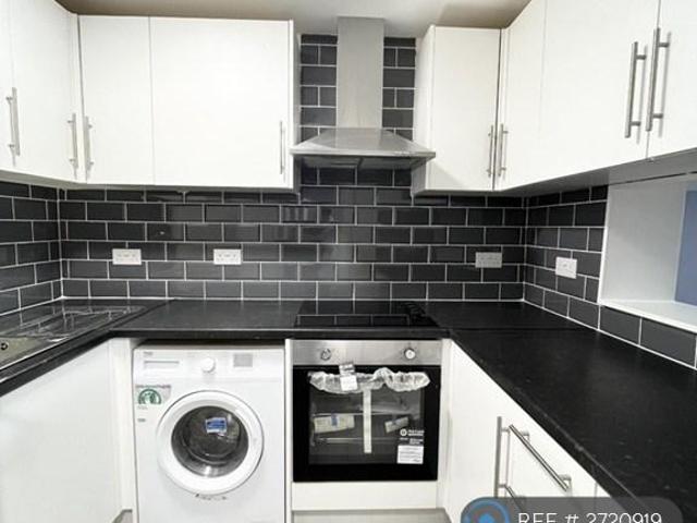 Flat for rent in New Barnet, Greater London