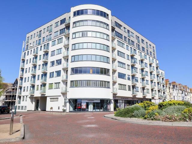 Flat for rent in Central, Heathlands