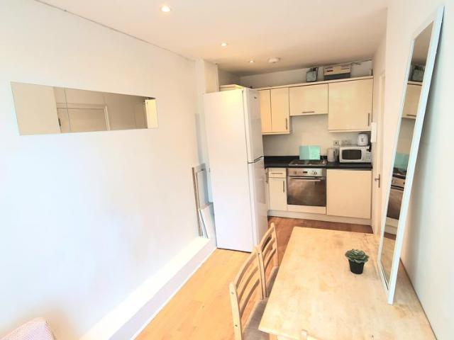 Flat for rent in Holloway, Greater London