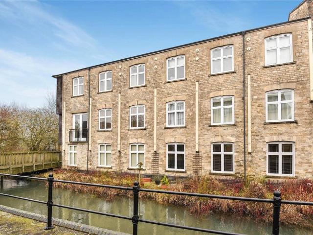 Flat for rent in Black Bourton, Oxfordshire