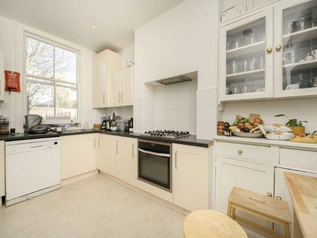 Apartment for rent in Shepherd's Bush, Greater London