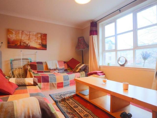 Apartment for rent in Corstorphine, Scotland
