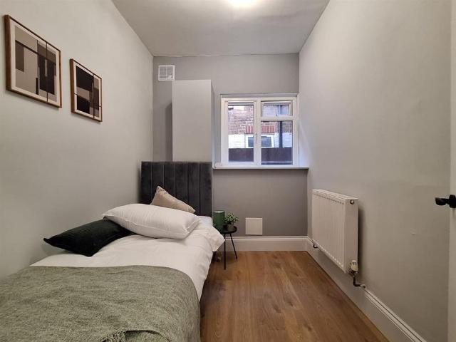 Apartment for rent in London Borough of Croydon, Greater London