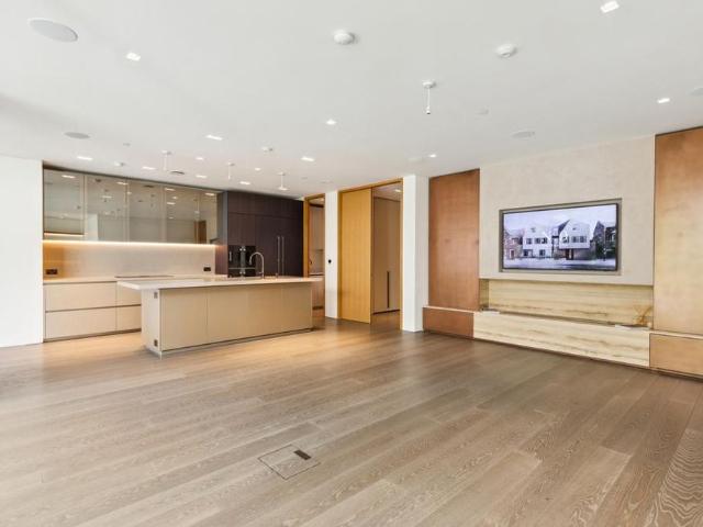 Apartment for rent in Kensington, Greater London
