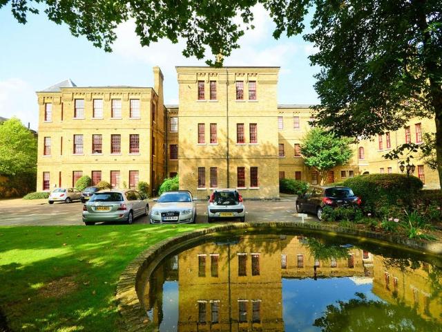 Flat for rent in London Borough of Ealing, Hanwell