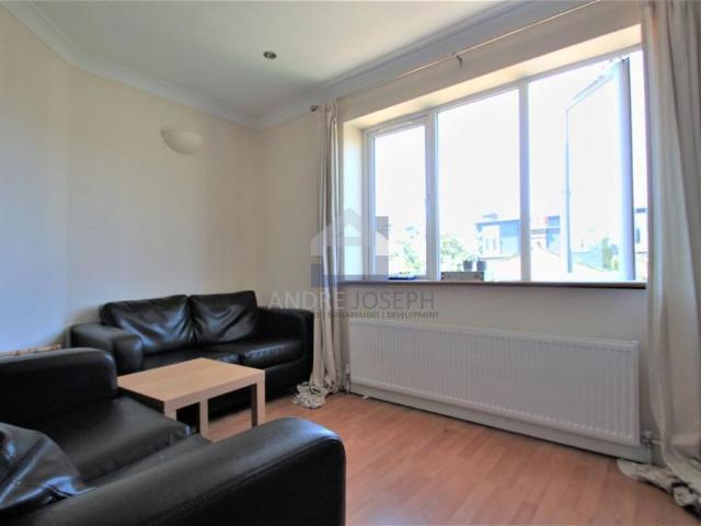 Apartment for rent in Upper Tooting, Greater London