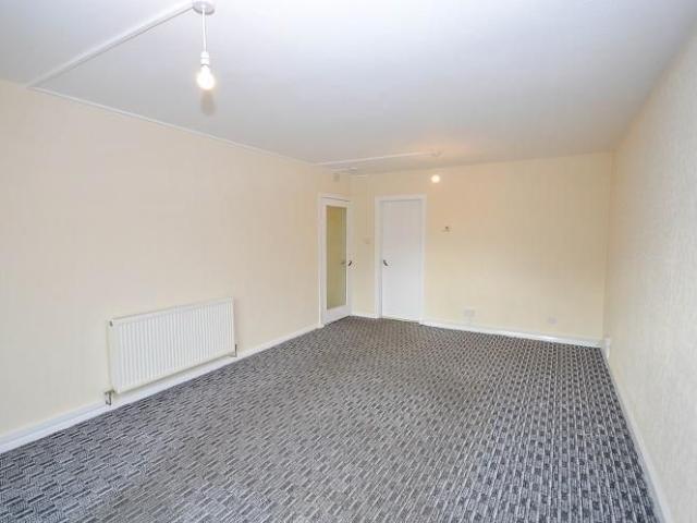 Apartment for rent in Cadham, Cadham Village