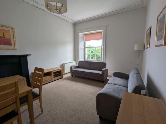 Apartment for rent in Broughton, Scotland