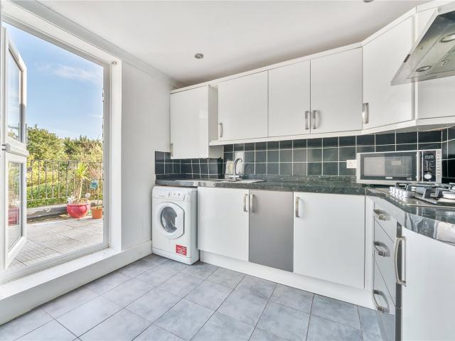 Apartment for rent in Palmers Green, Greater London