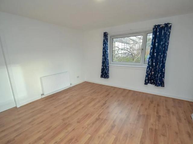 Apartment for rent in Clincarthill, Rutherglen