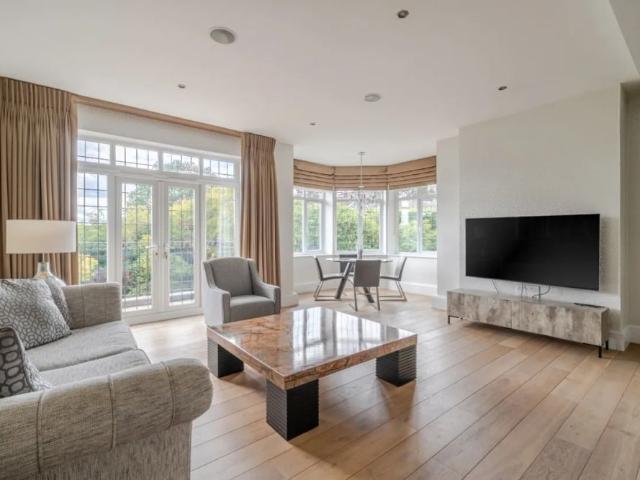 Apartment for rent in Sunningdale