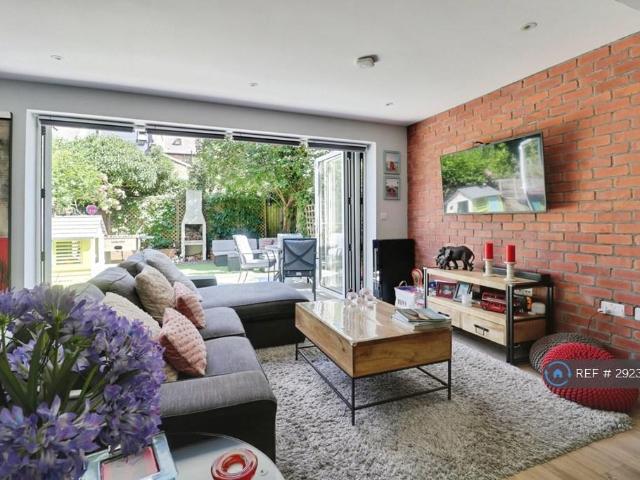 Flat for rent in Wandsworth, Greater London