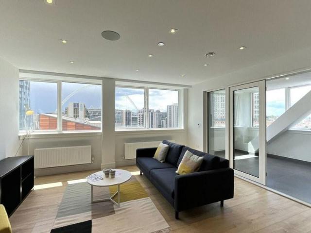 Flat for rent in Greater London