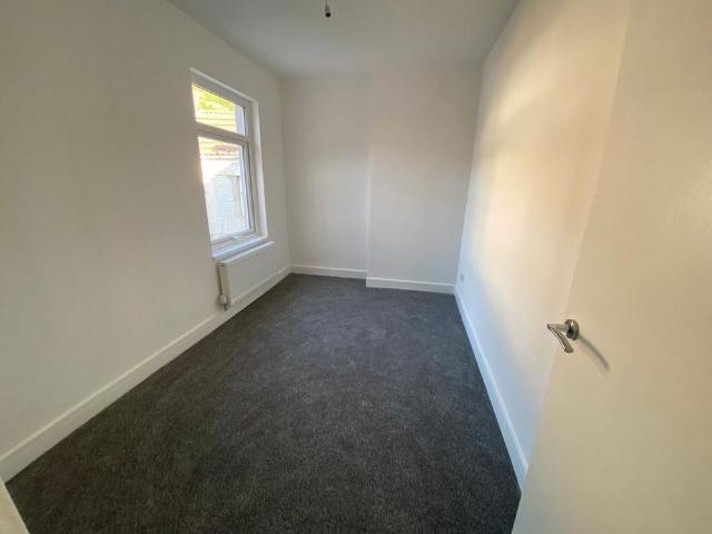 Apartment for rent in Cwm, Wales