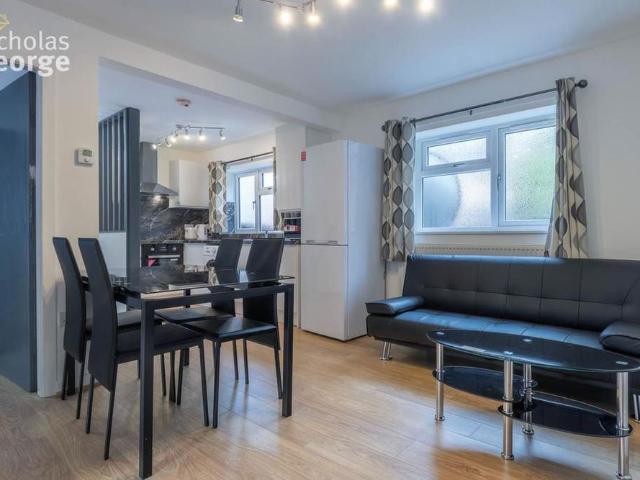 Apartment for rent in Wake Green, West Midlands