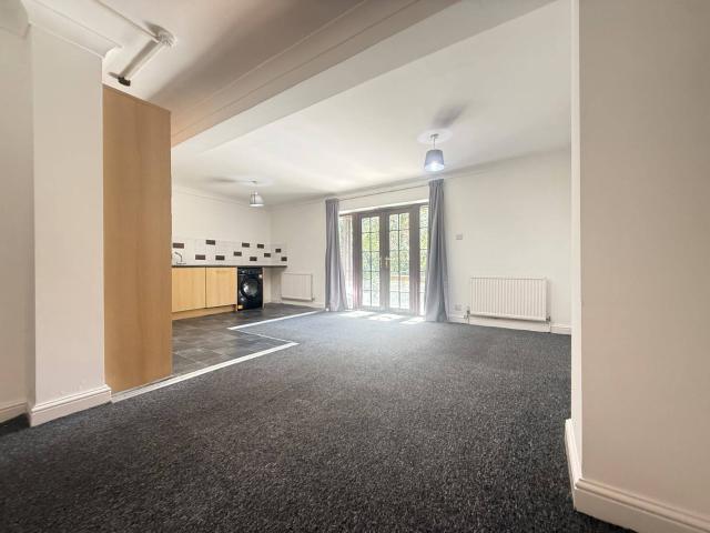 Apartment for rent in Swanscombe and Greenhithe, Monks Orchard