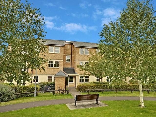 Flat for rent in Osney, The Slade