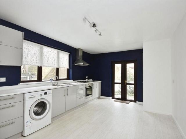 Apartment for rent in Westbrook, Acol