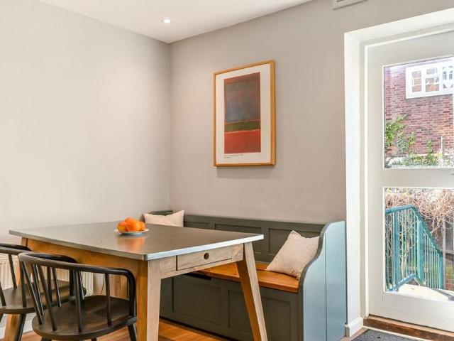 Apartment for rent in Islington, Canonbury