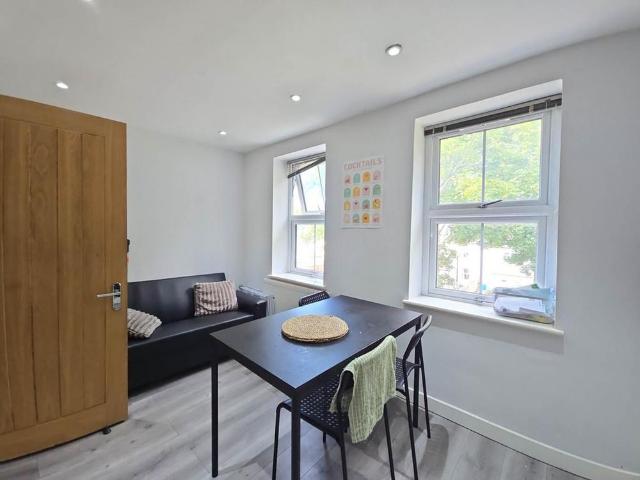 Apartment for rent in Reading West, Reading