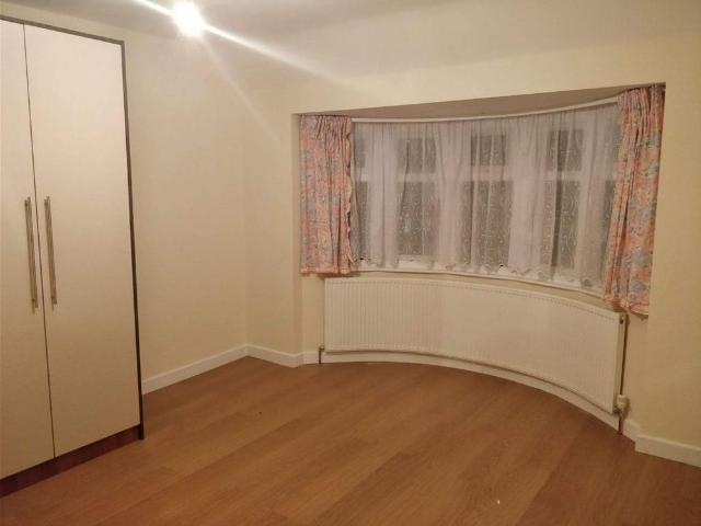 Apartment for rent in Lane, Greater London