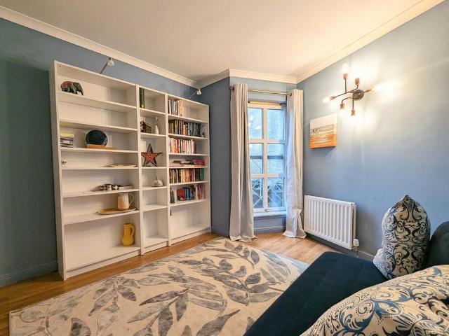 Apartment for rent in Cramond, Scotland