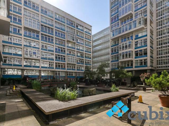 Flat for rent in Elephant and Castle, Greater London