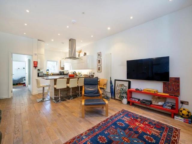 Apartment for rent in South Hackney, Greater London