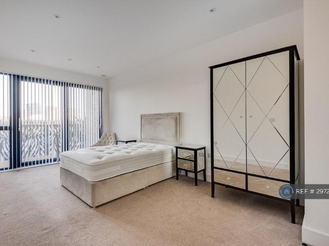 Flat for rent in Blackwall, Greater London