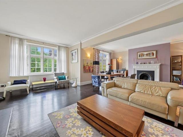 Apartment for rent in St. John's Wood, Greater London