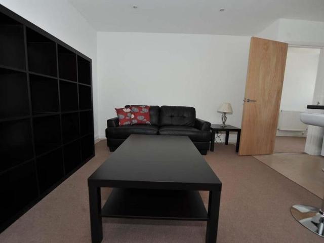 Apartment for rent in Martyrs Field, The Bridge