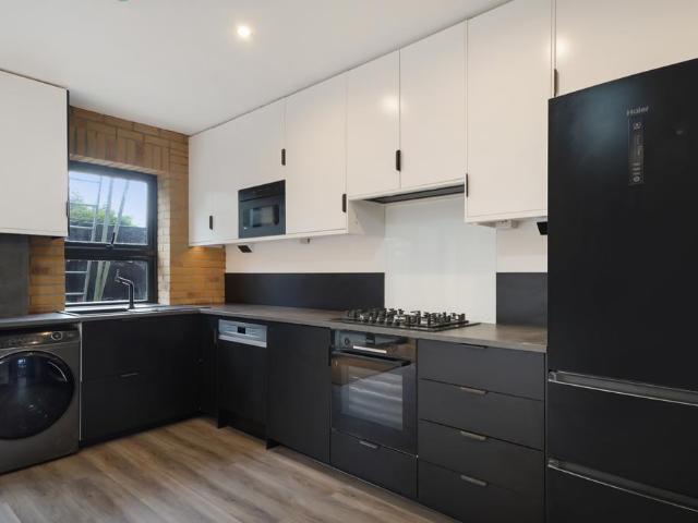 Flat for rent in Nork, Red Hill