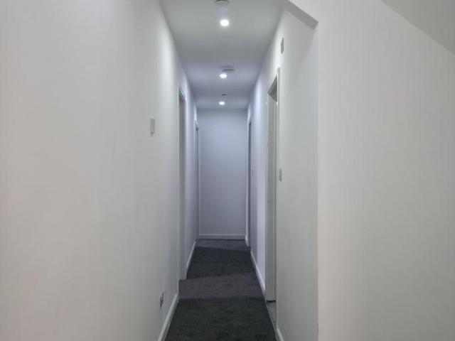 Apartment for rent in Ystrad, Gelli