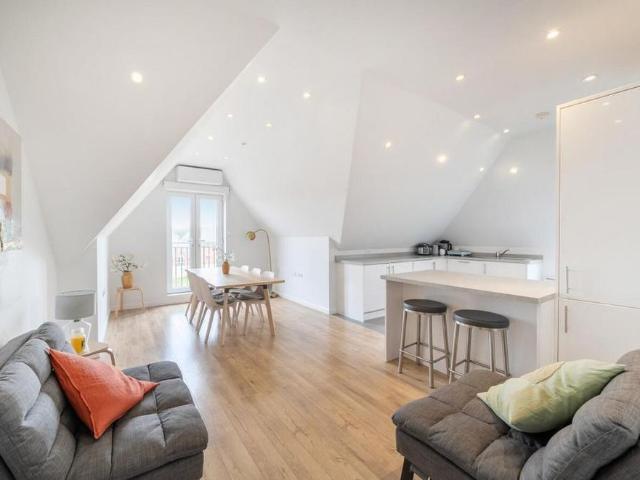 Apartment for rent in Elstree and Borehamwood, Borehamwood