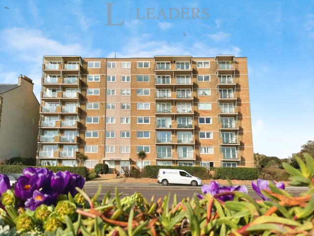 Flat for rent in Aldrington