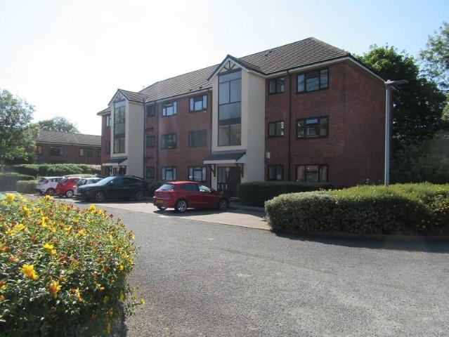Flat for rent in Old Trafford, Trafford Park