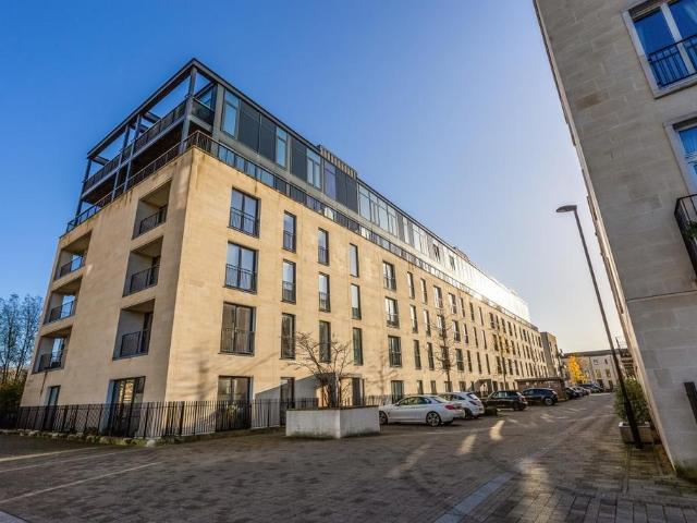 Flat for rent in East Twerton, Dulcote