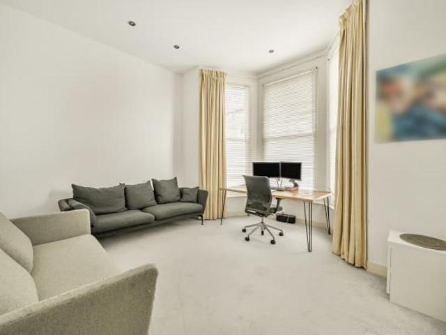 Apartment for rent in London Borough of Richmond upon Thames, Greater London