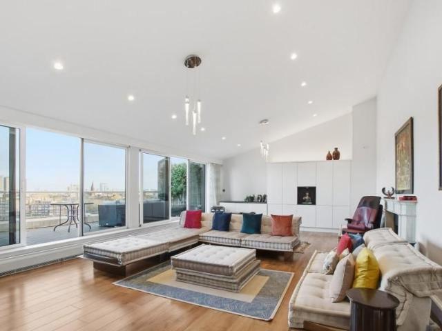 Apartment for rent in Brompton, Greater London