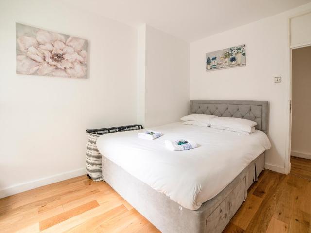 Apartment for rent in Kensal Town, Bayswater
